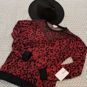 LuLaRoe || Lizzy Sweater